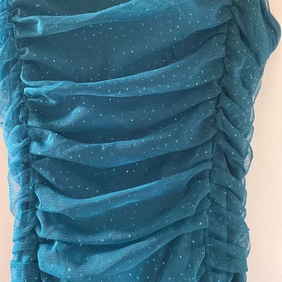 Junior - sparkle formal dress - Picture 2 of 3